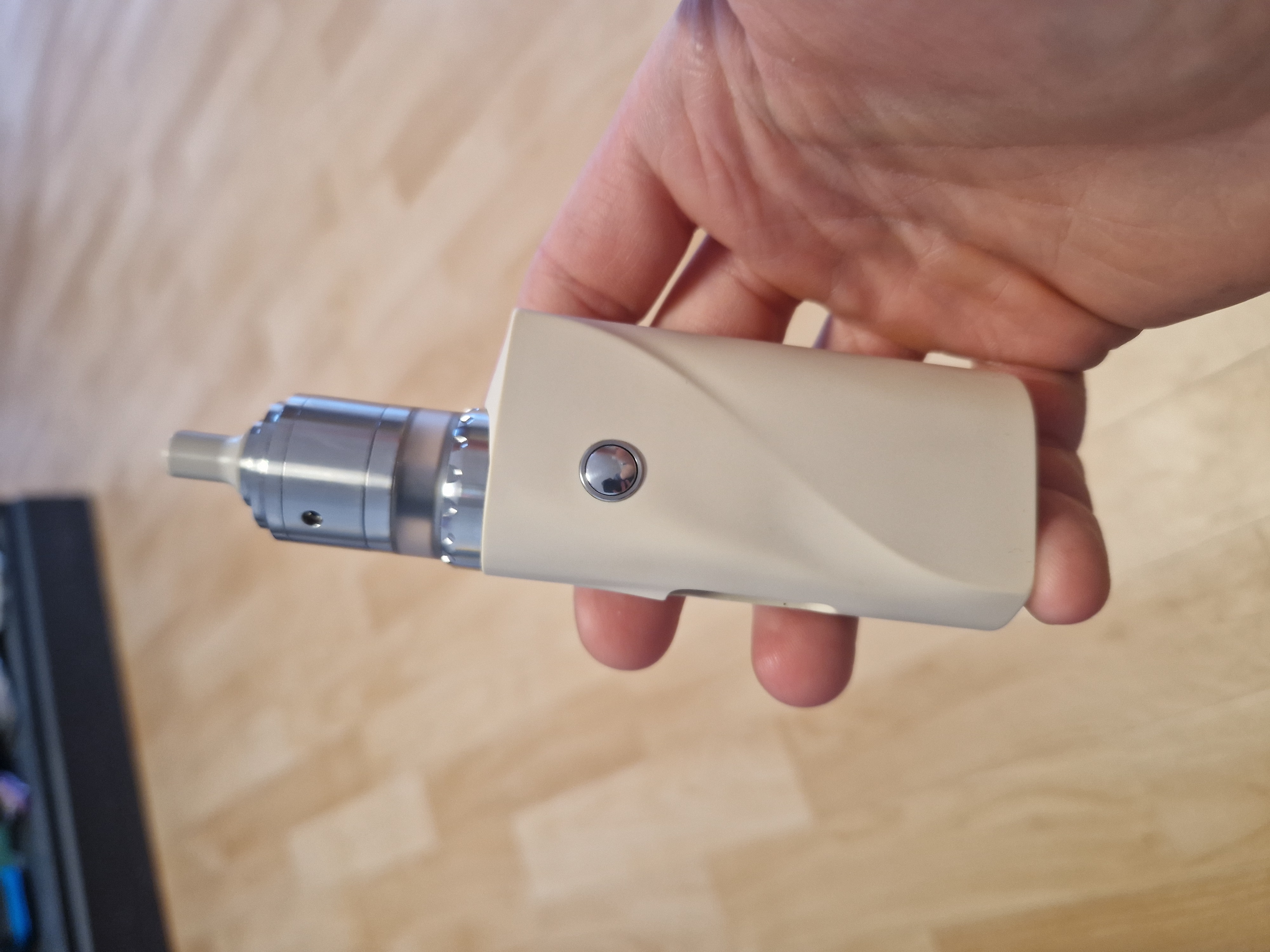 Buy SR Steam Rebellion Zero Fighter ZF-01 Style DNA60C 60W Box Mod